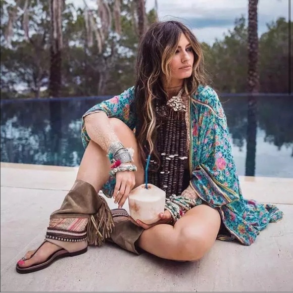 Long Boho Festival Floral Kimono - Picture 3 of 9